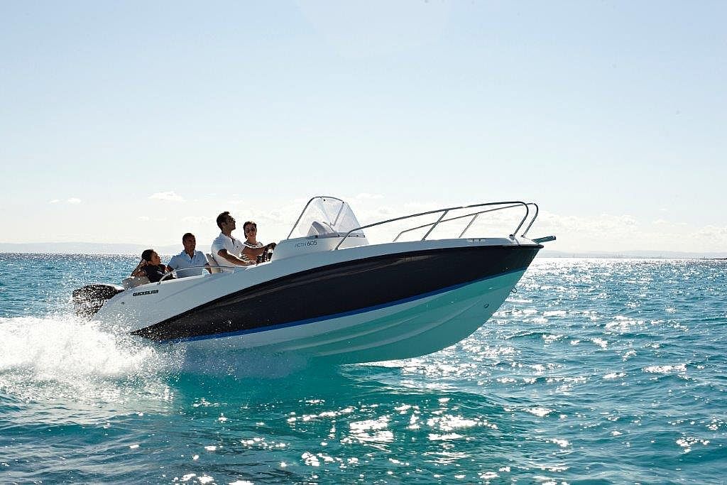Quicksilver 605 Sundeck   Mercury F115 - 2024