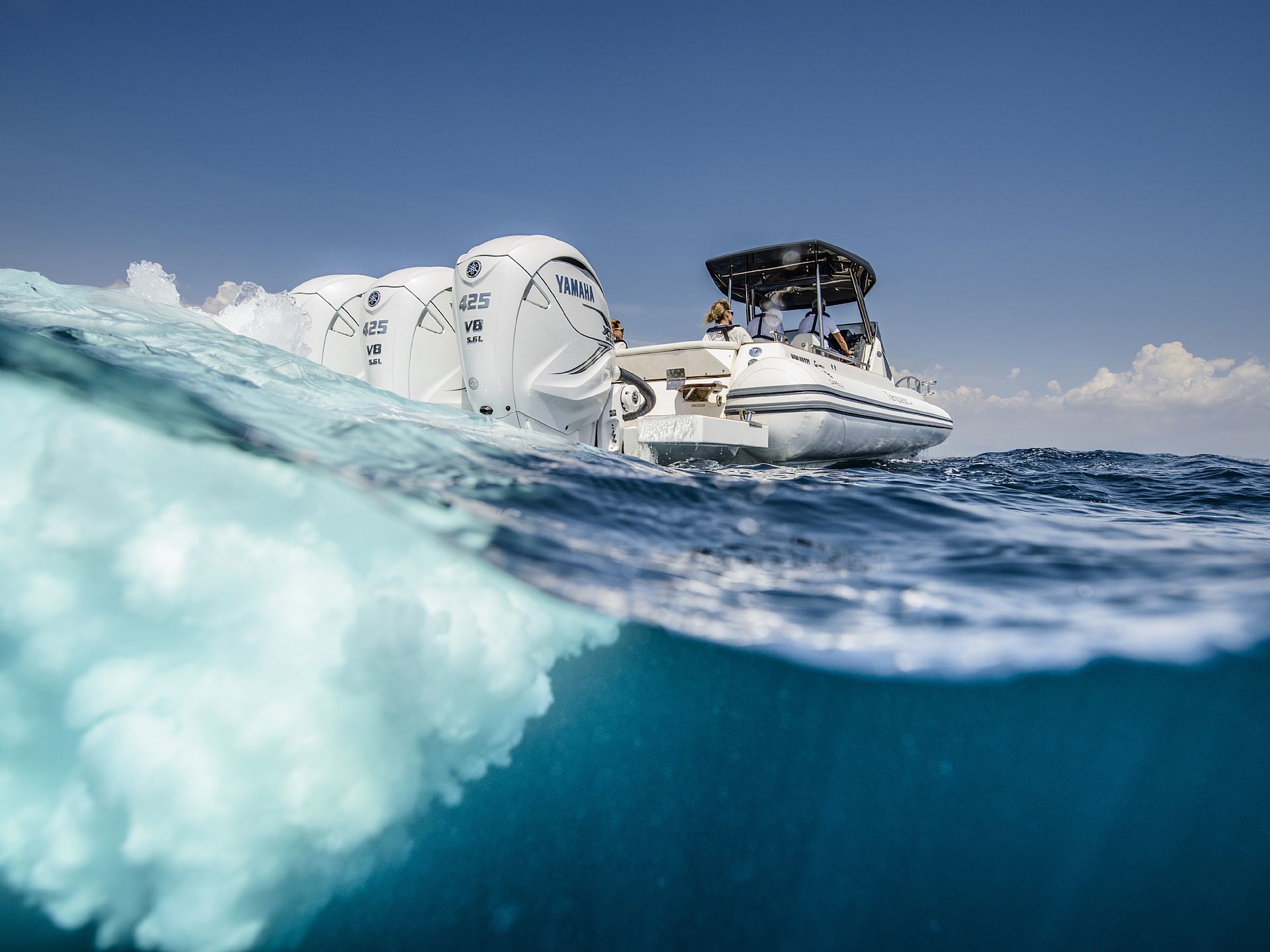 Yamaha V8 XTO 425KS - NAJMO�NEJ�I MOTOR - 2022
