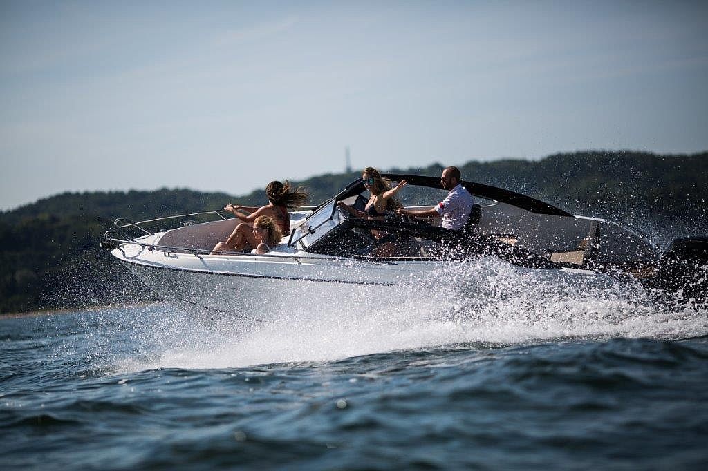 Parker 630 Bowrider - 2023
