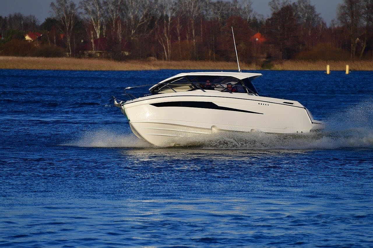 Parker 790 Explorer - 2025