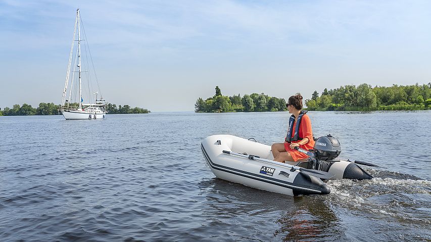 Yamaha �oln YAM240Tender +  motor 2,5KS - 2022