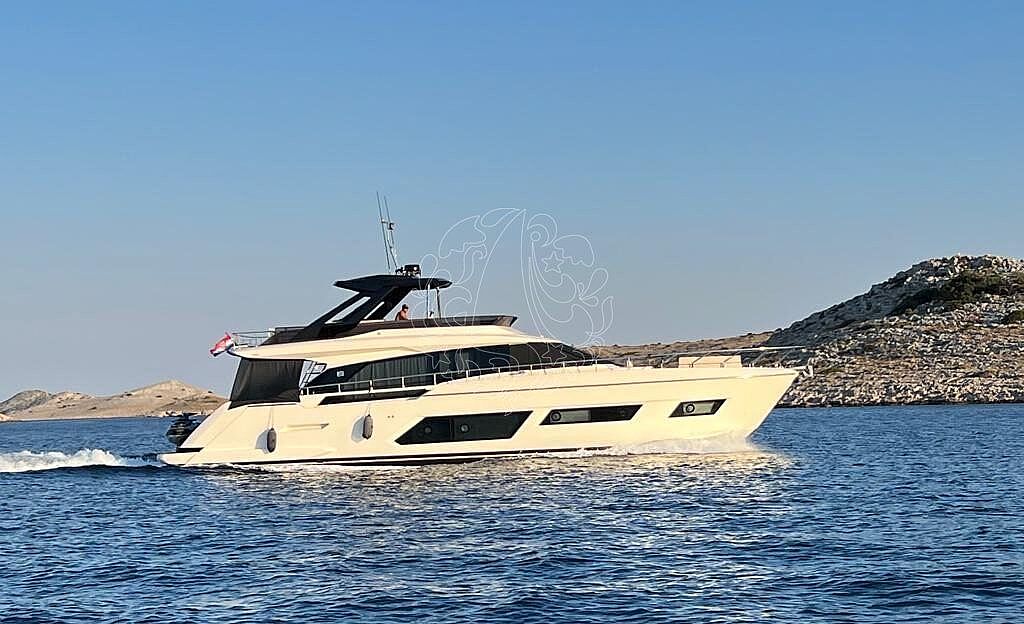 Ferretti Yachts 670 - 2021