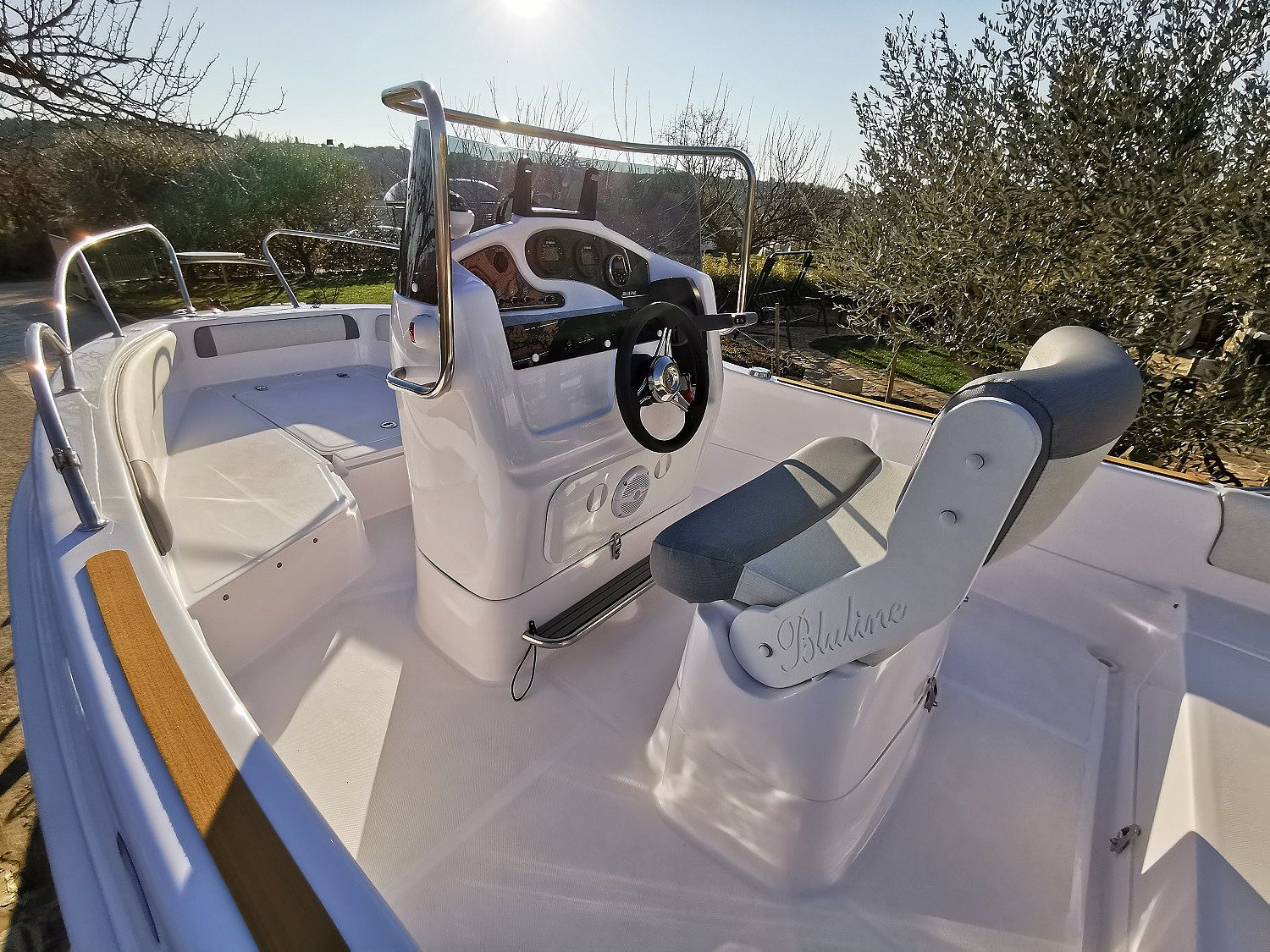 BLULINE 19 Open   Yamaha 70 - 2026