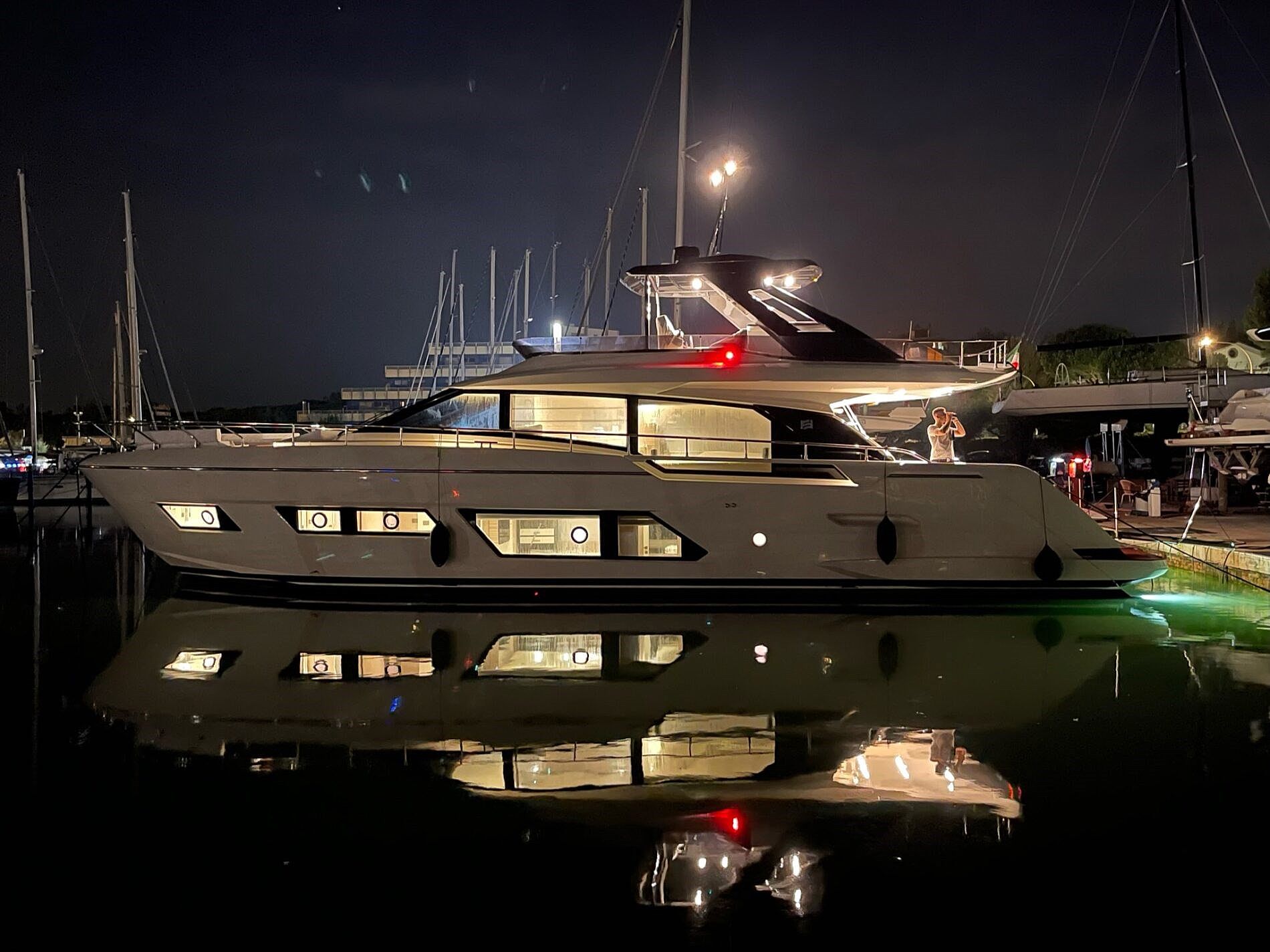 Ferretti 670 - 2021