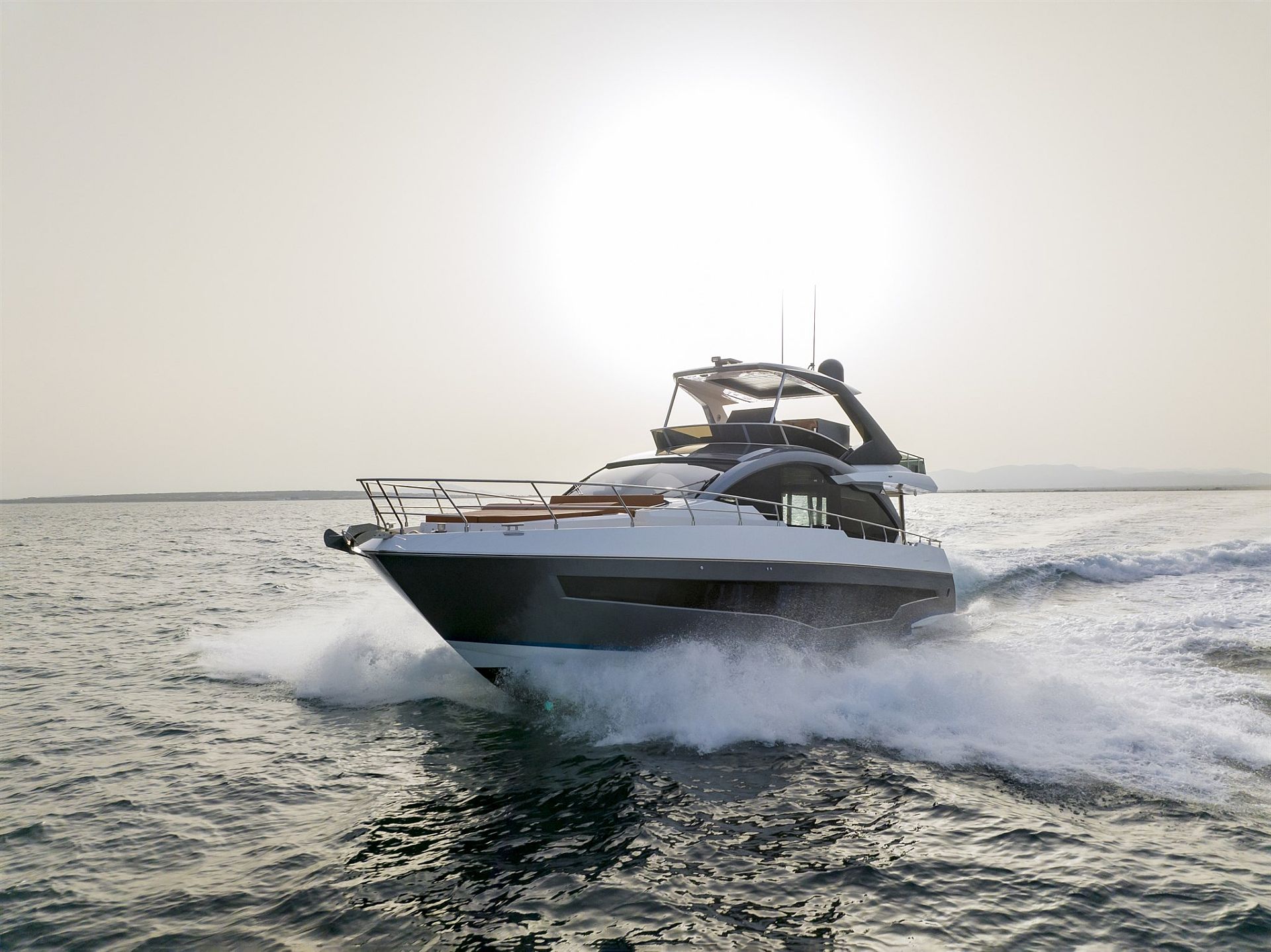 Astondoa 66 FLY - 2026