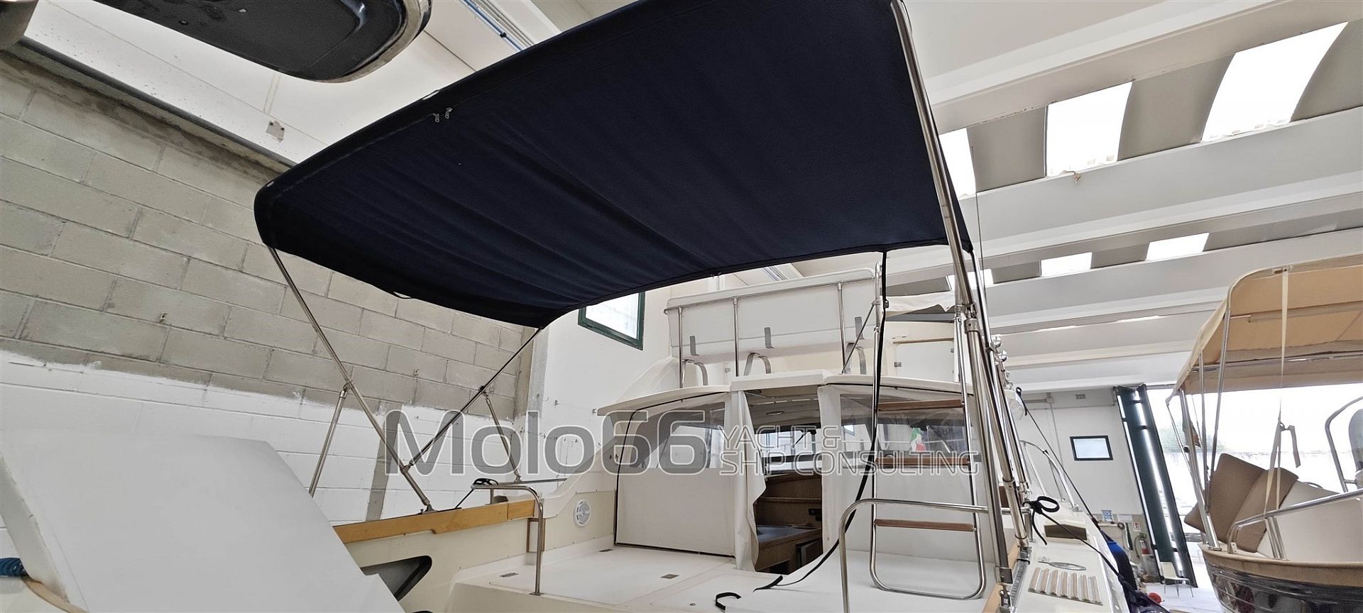 Bertram Yacht 28 Sport Convertible - 1983