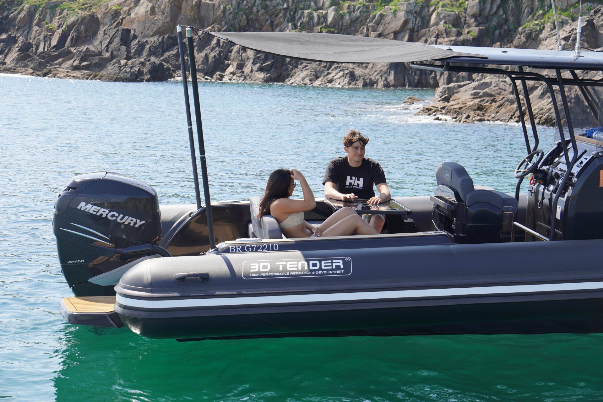 3D TENDER - NOVO NA SLO TRGU Dream 850 HYPALON BLACK CARBON FULL OPTION - 2025