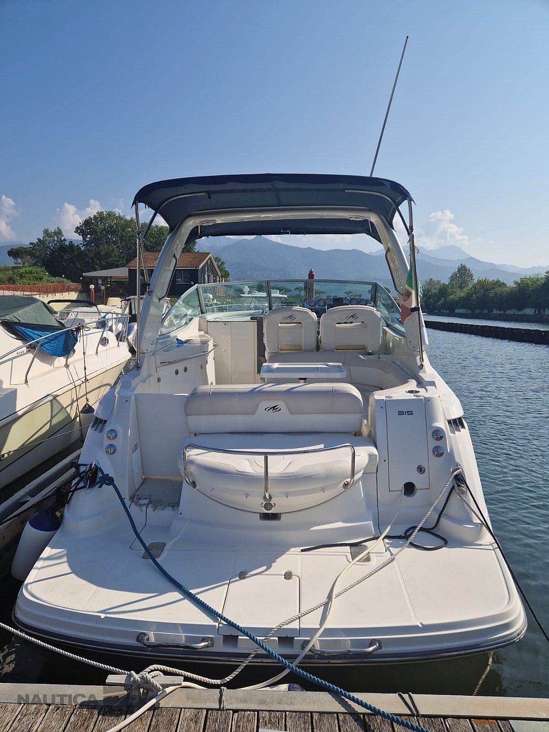 Monterey Boats 315 SCR Sport Cruiser - 2009