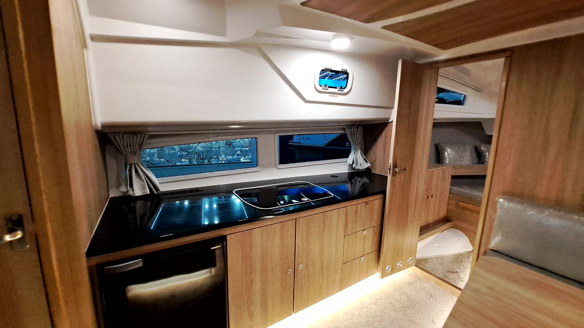 Nautic Yachts 990 CC - DEMO PLOVILO - 2024