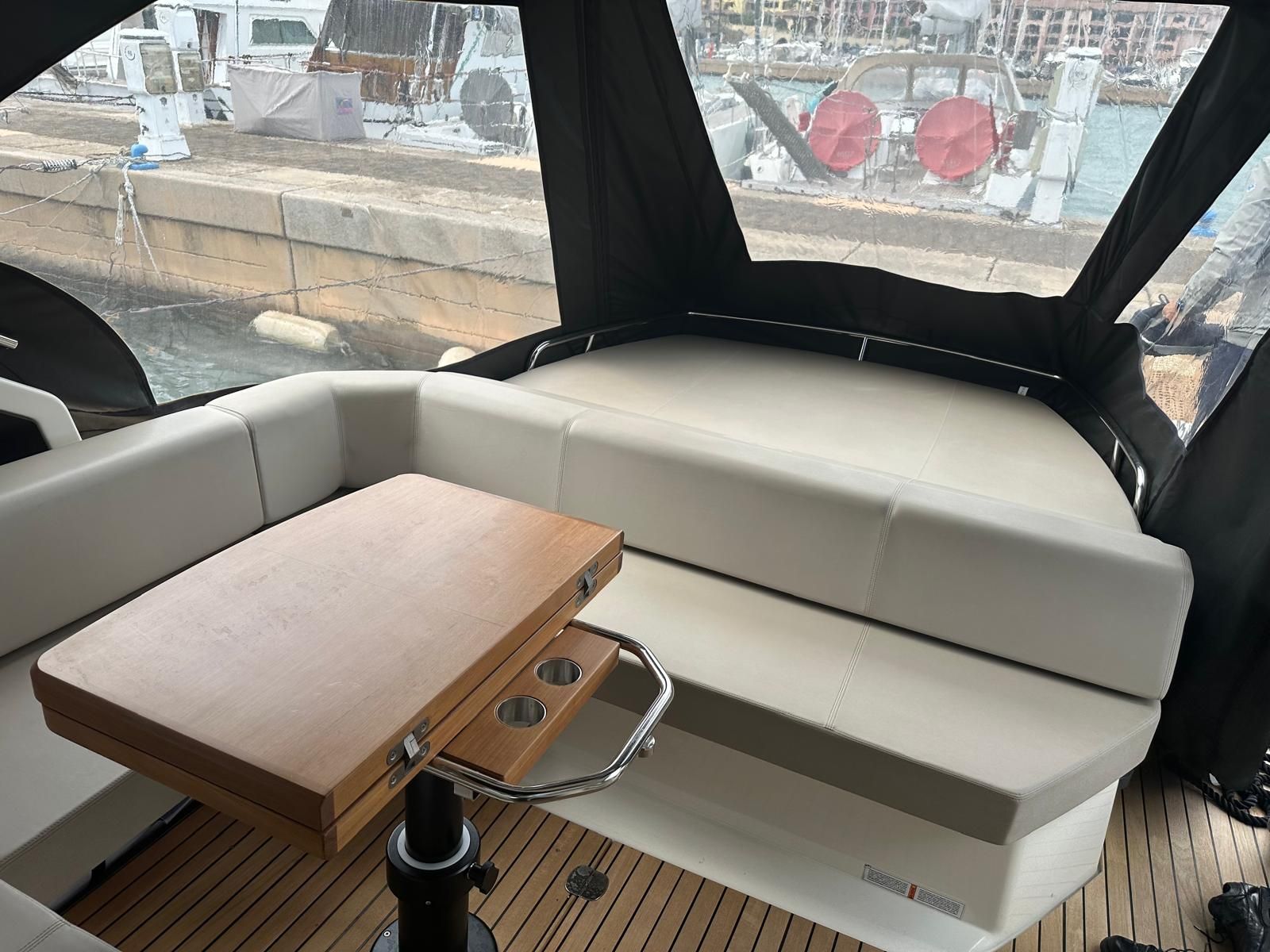 Cranchi M44 HT - 2019