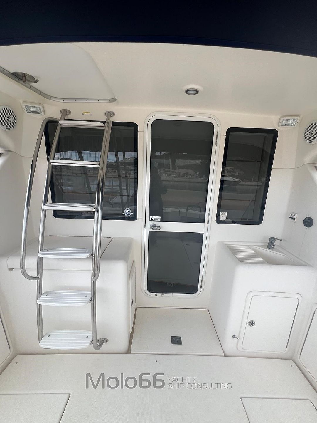 Riviera Marine 33 Flybridge - 2005