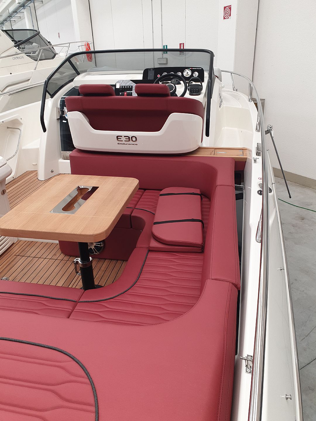 Cranchi E30 Endurance - 2024 - for sale call for a price 