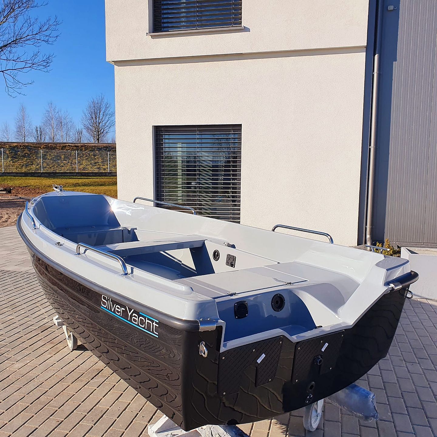 Silver Yacht Silver 405 + epropulsion Spirit 1.0 Plus - 2025