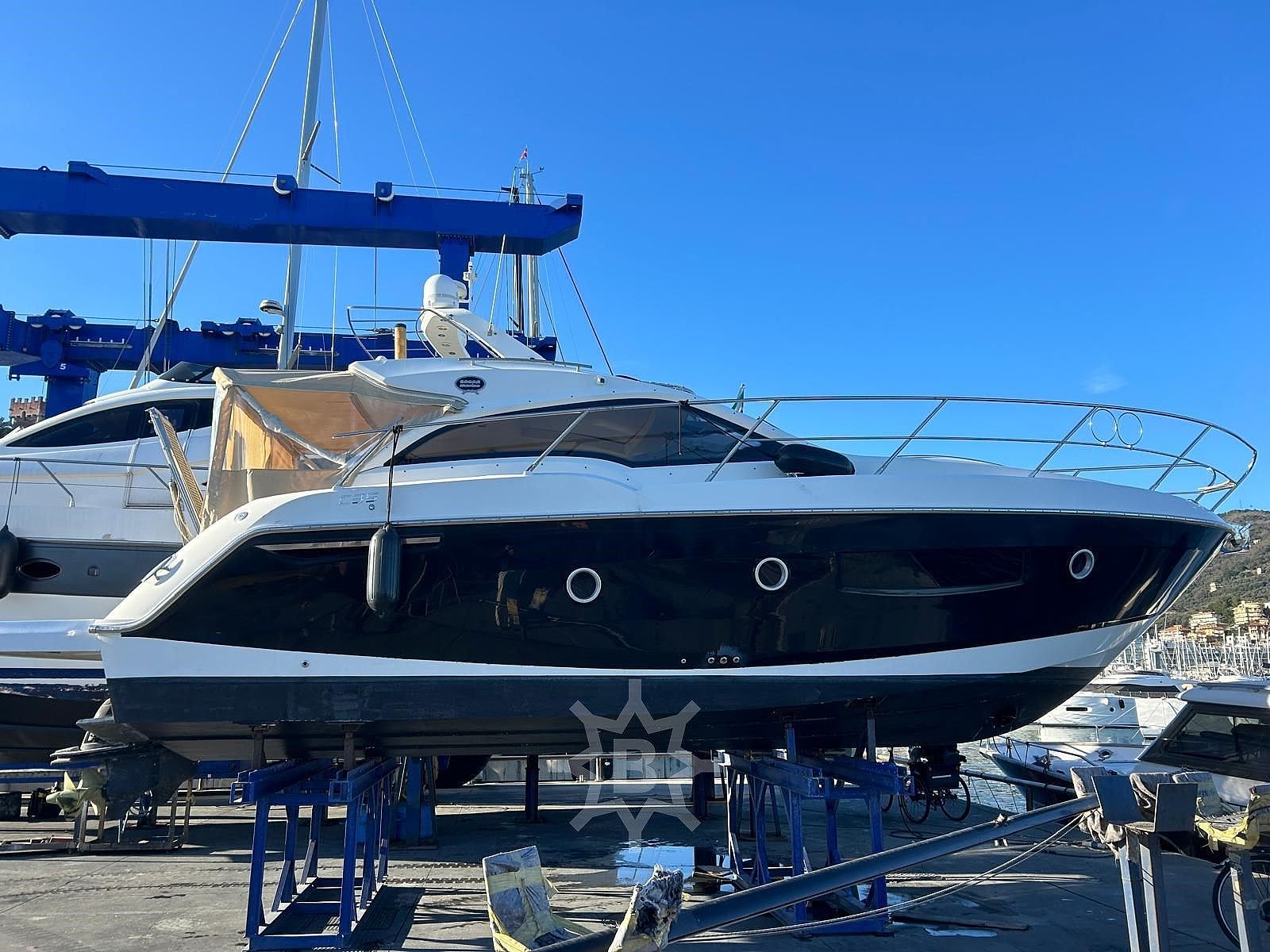 Sessa Marine C35 SPORT COUPE' - 2011