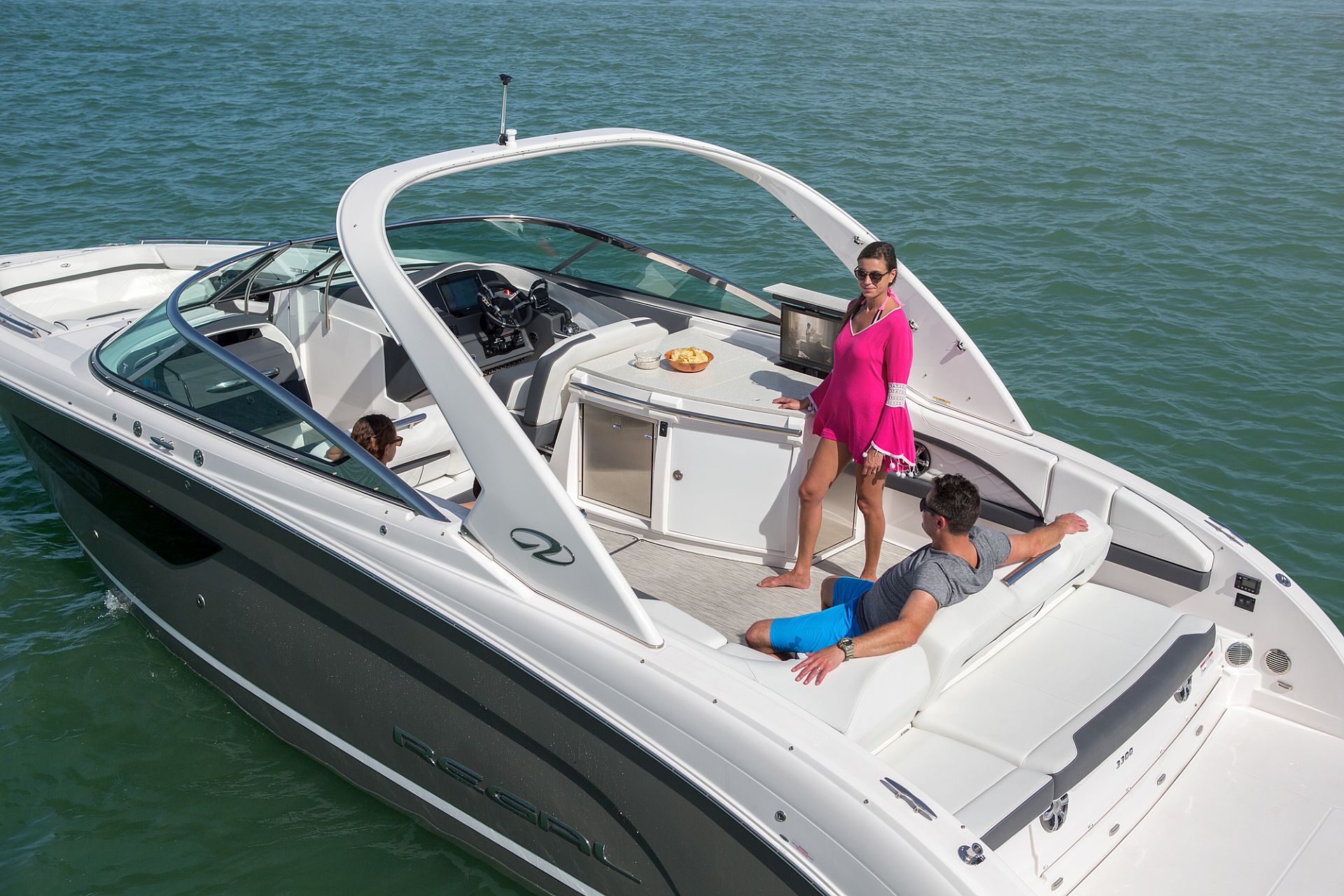 Regal 3300 Bowrider - 2025