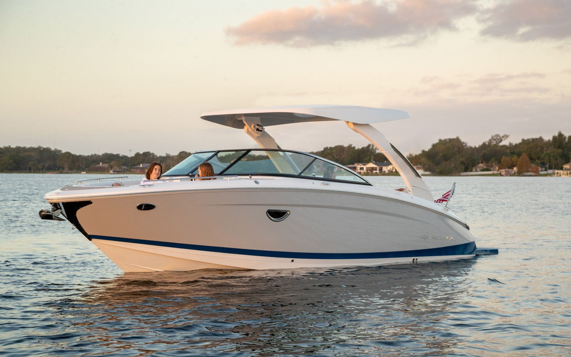 Regal LS9 Ultimate Bowrider - 2025