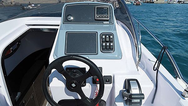 4XC Ranieri International H26 SD Sundeck   HONDA 250 - 2026
