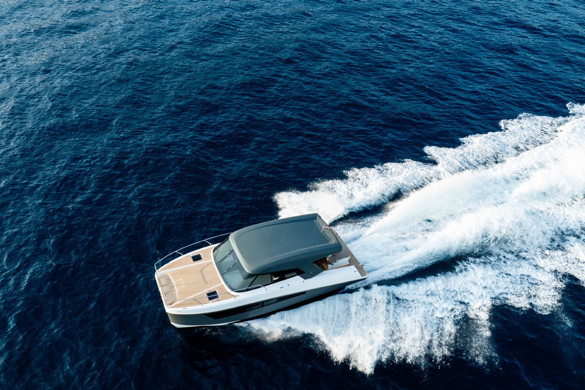 MAKAI M37 - 2025