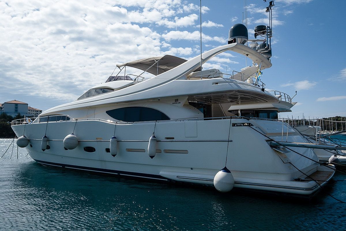 Ferretti Custom Line 94 - 2005