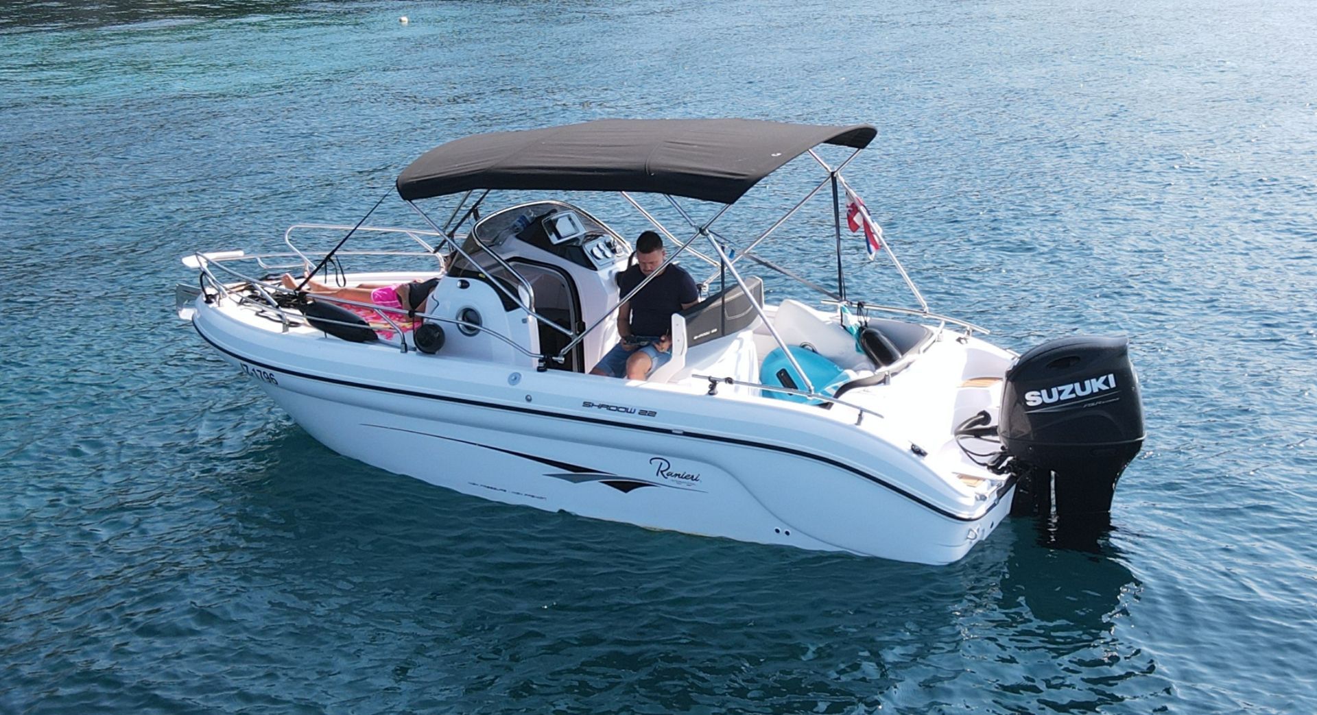 Ranieri International Shadow 22 + Suzuki 175 - s kabino za 2 - 2023