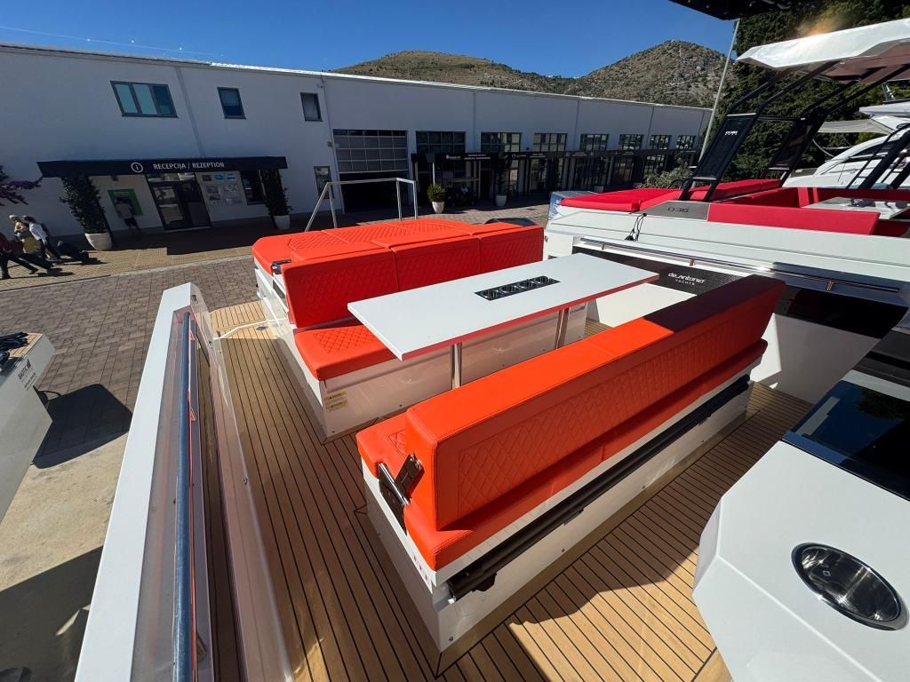 De Antonio Yachts D32 Open - 2025