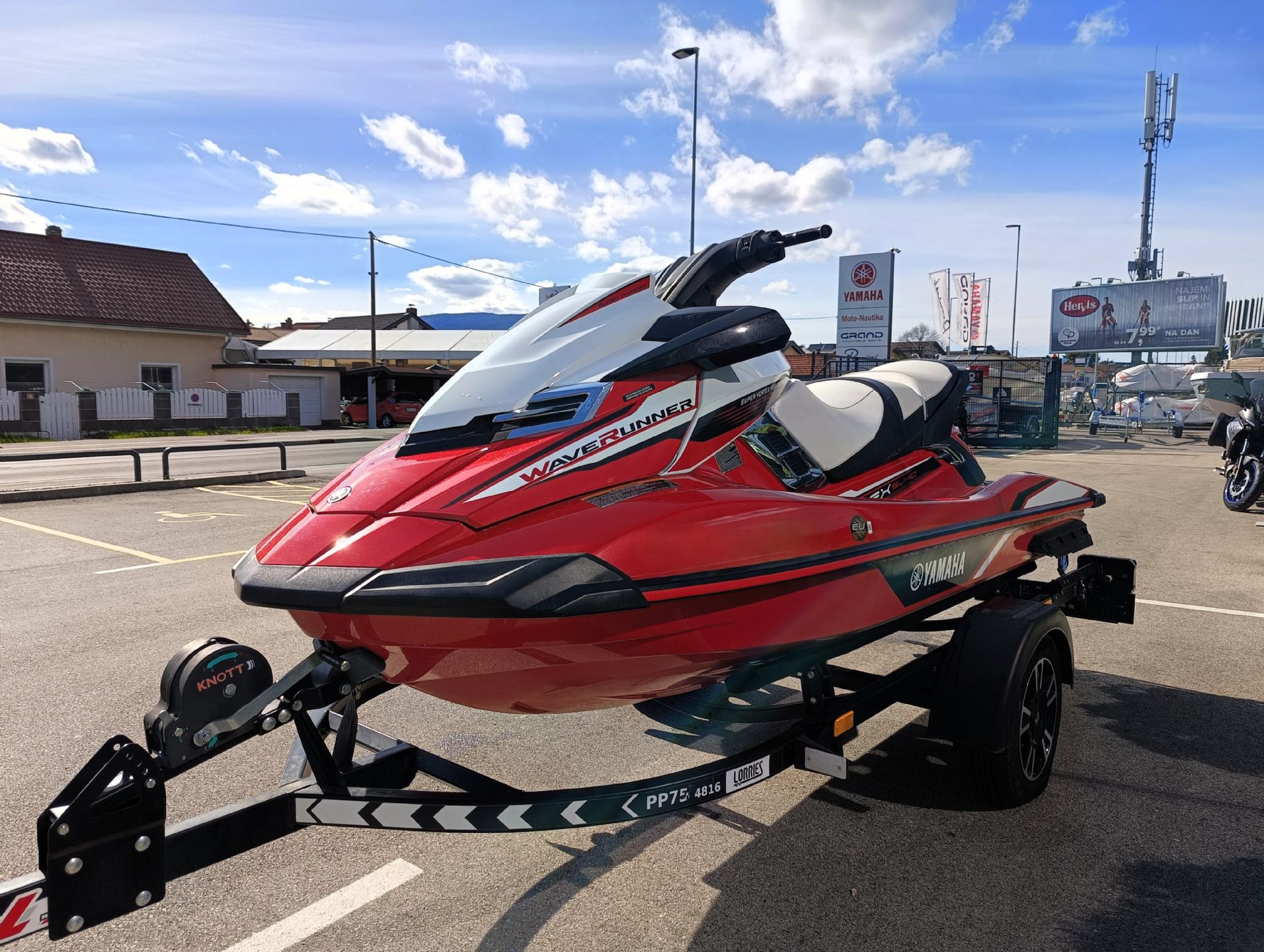 Yamaha FX CRUISER SVHO - ZELO LEP - SERVISIRAN - 2017