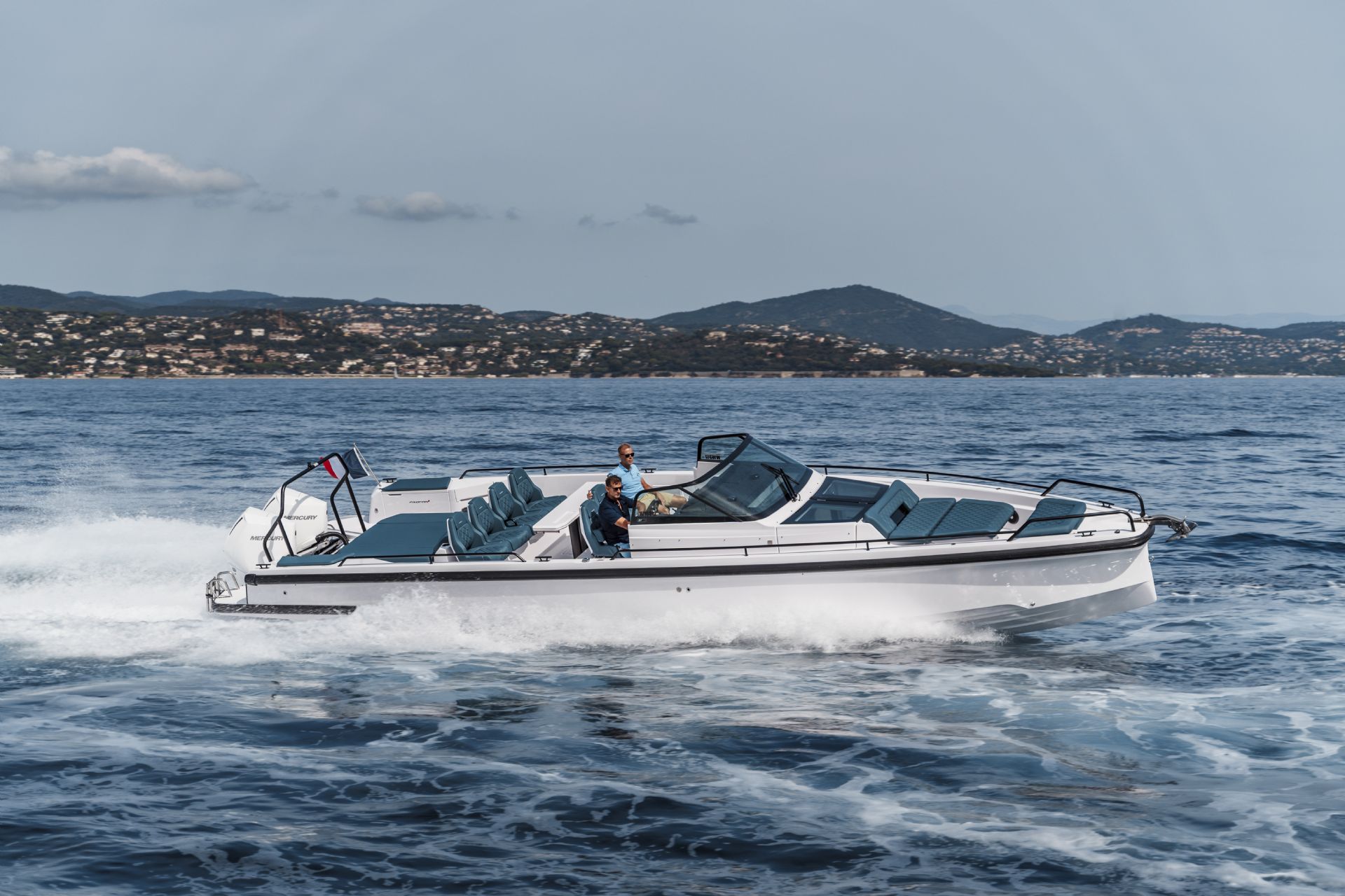 Axopar 37 Spyder - 2025