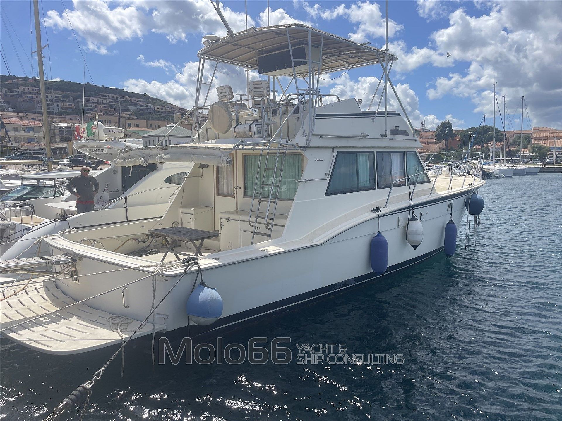 Hatteras 52C - 1986
