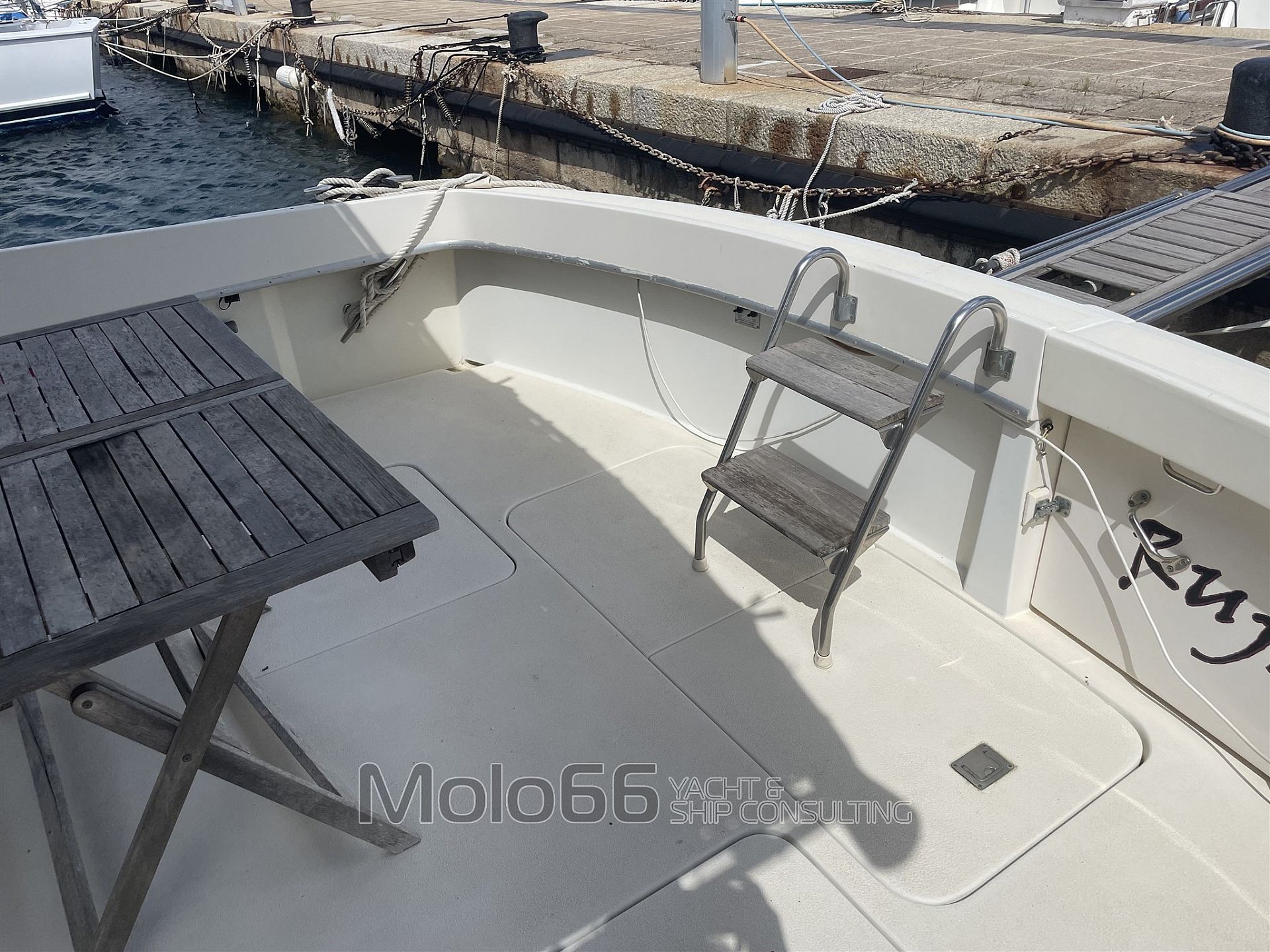 Hatteras 52C - 1986