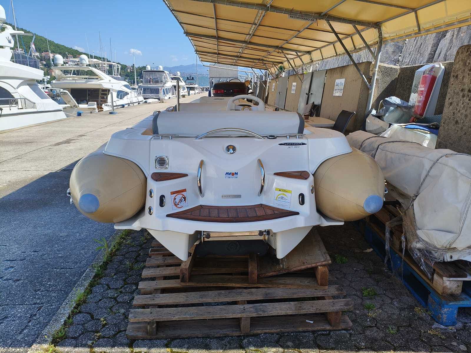 Avon Seasport Jet 380 - 2014