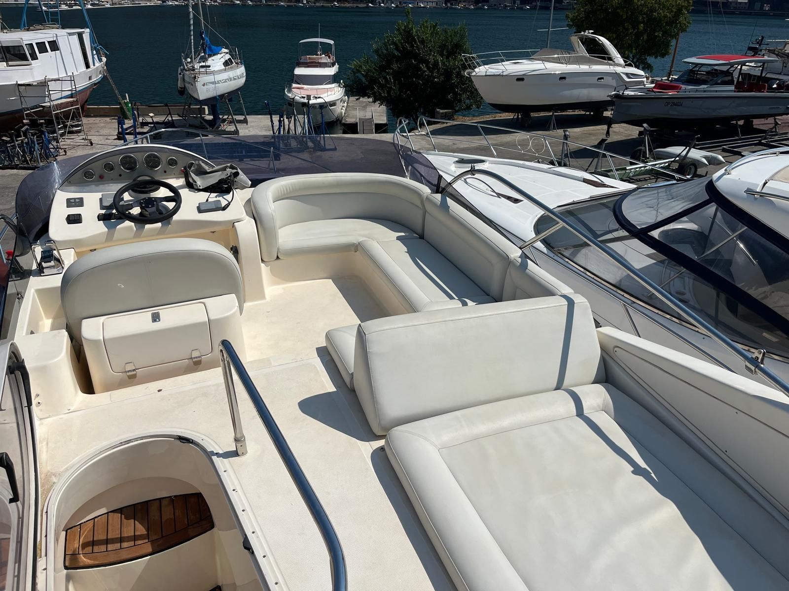 Intermare 43 fly- model 2008 - 2007 - for sale: 198000.-EUR