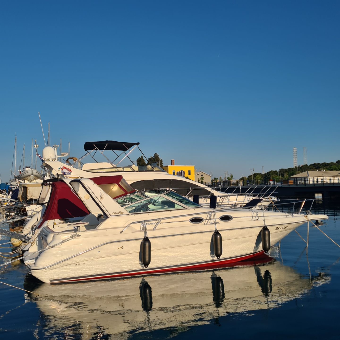 Sea Ray 290 Sundacer NOVI MOTORJI - 1996