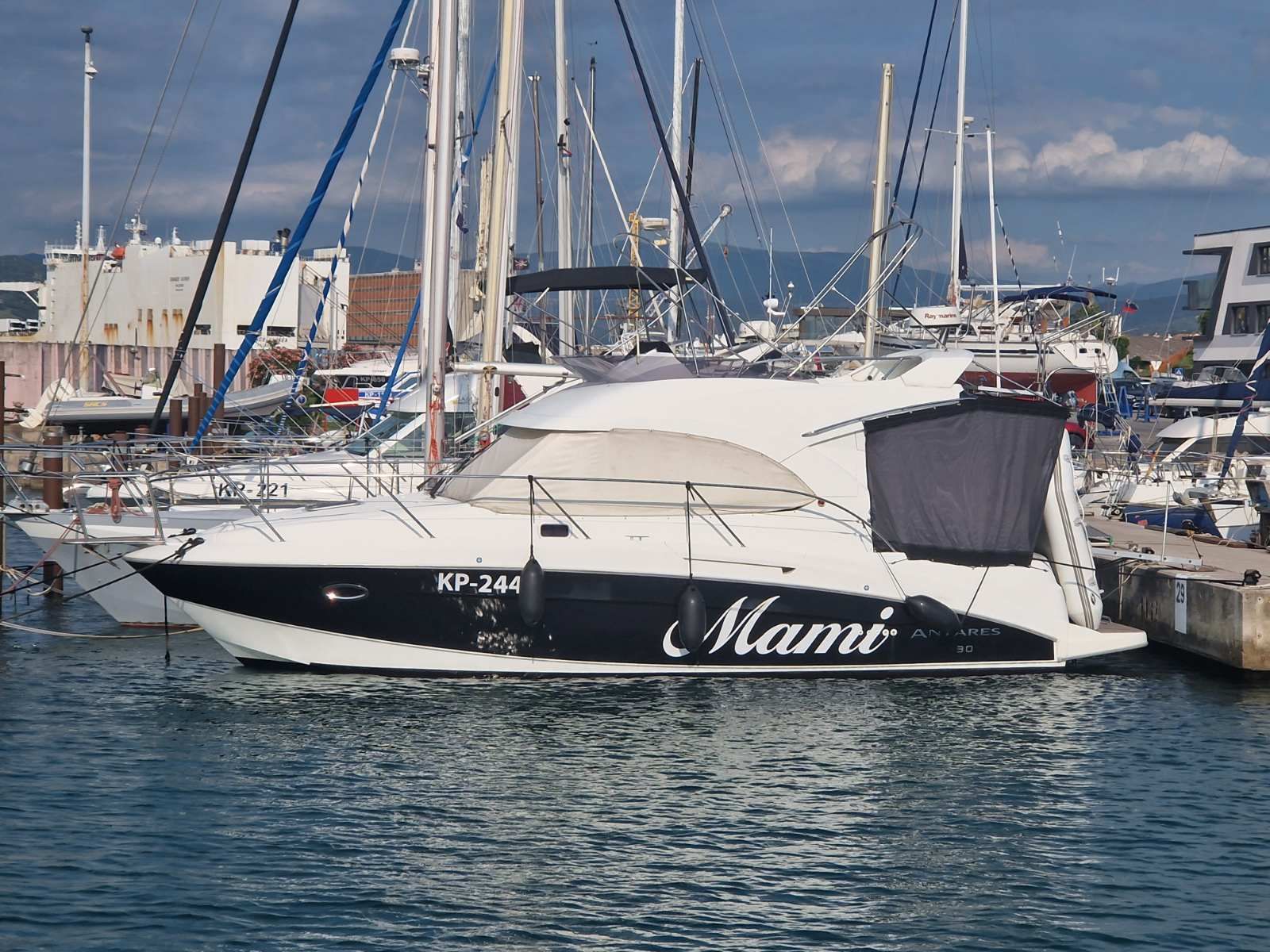 Beneteau Antares 30 fly - 2010