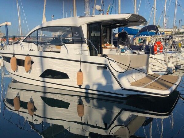 Sealine c330 - 2018 - for sale: 220000.-EUR