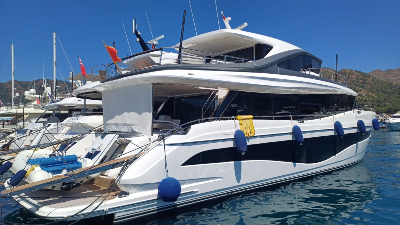 Princess X80 - 2024 - for sale: 5800000.-EUR