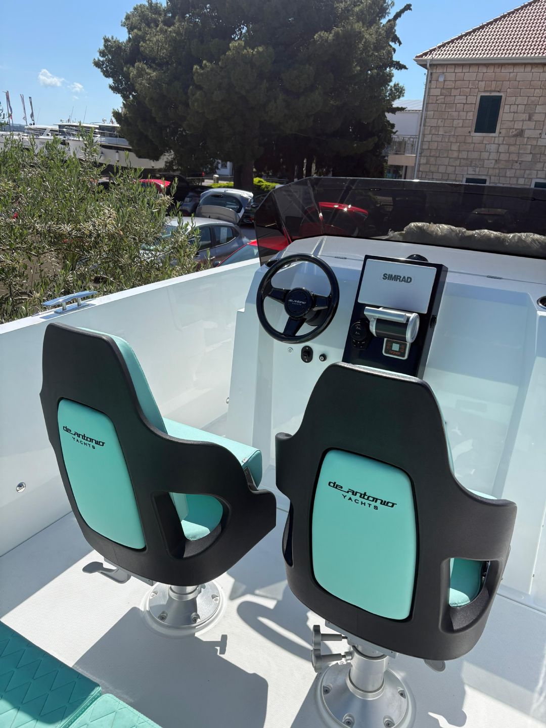 De Antonio Yachts E23 Open - 2025