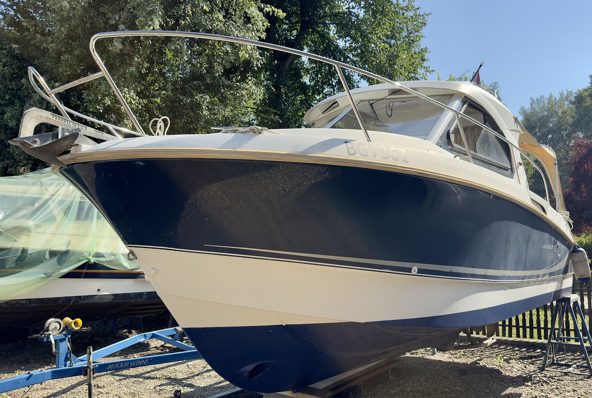 Beneteau Antares 8 S - 2011