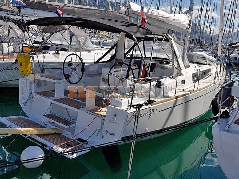 Beneteau Oceanis 38.1 - 2018