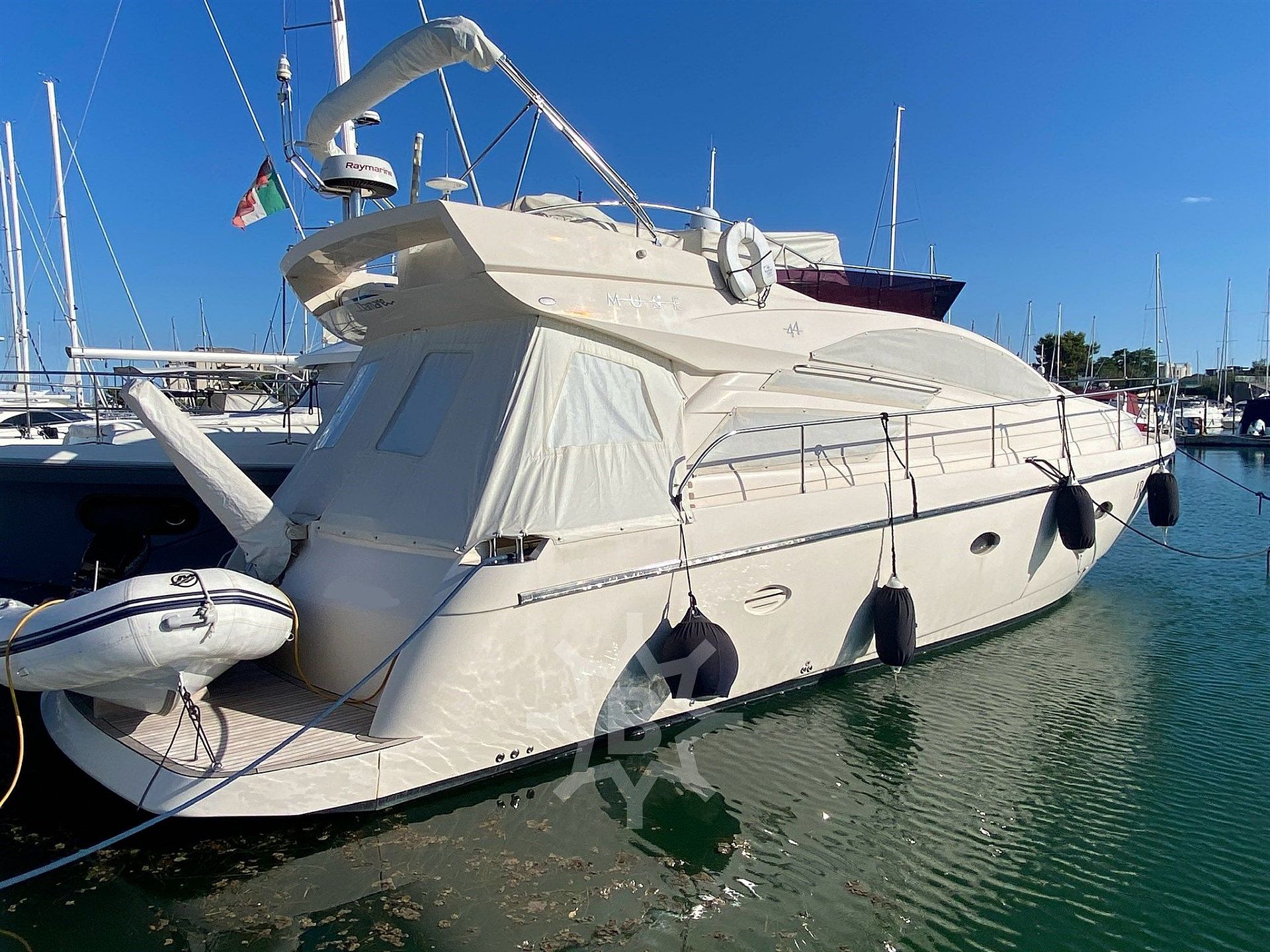 Rodman MUSE 44 - 2010