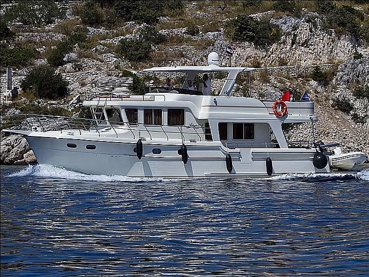 Adagio Europa 51,5 - 2013
