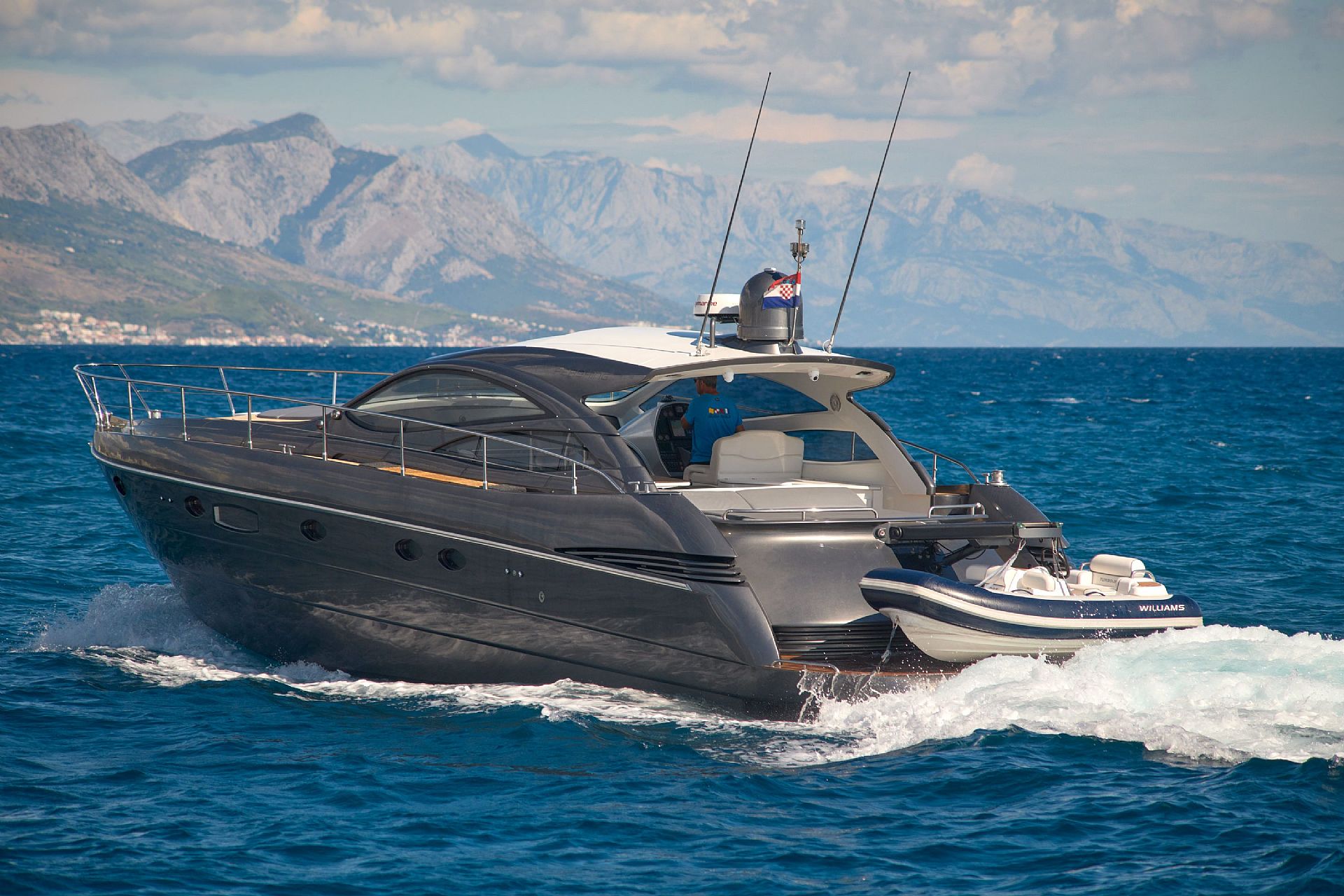 Pershing 50 - 2004