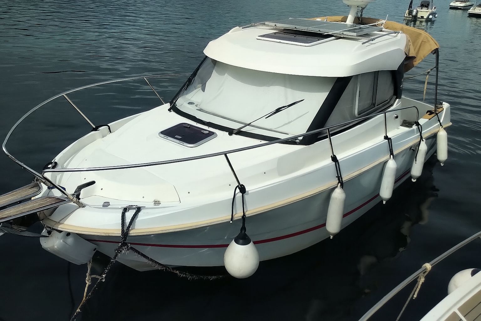 Beneteau Antares 7.80 - 2011