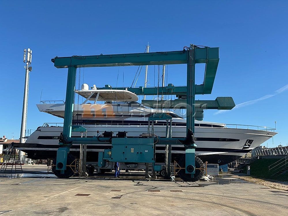 Cantieri Di Pisa CANTIERI di PISA Akhir 25 S - 1989