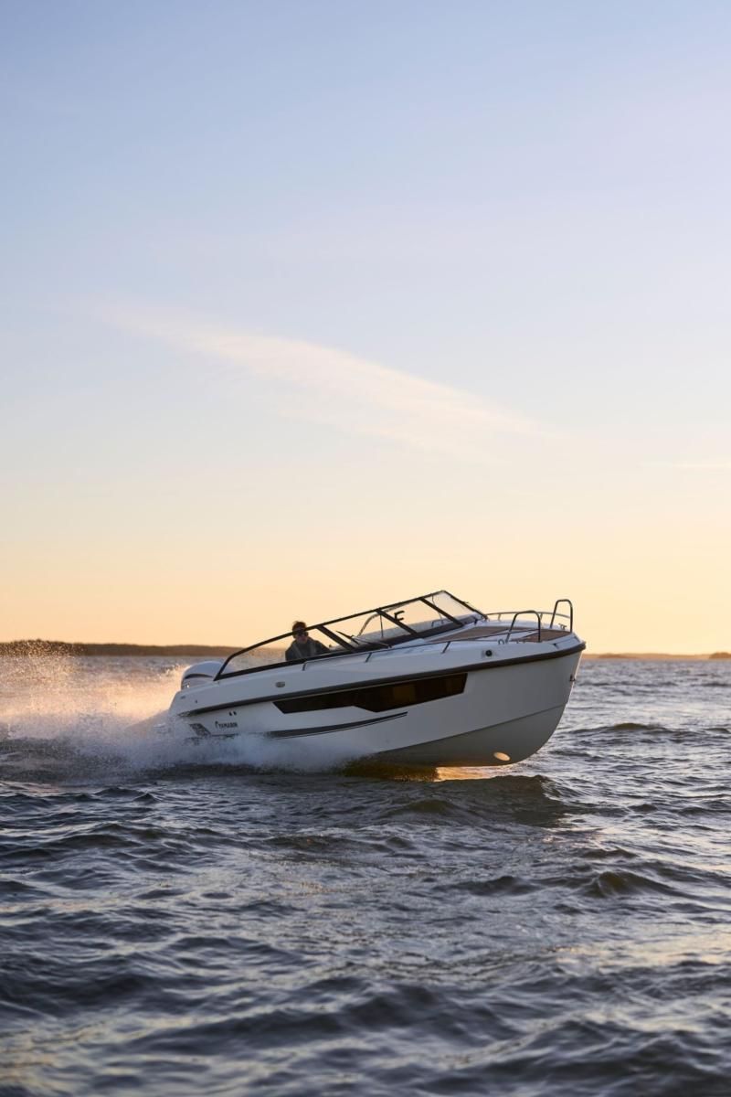 YAMARIN 67 DC +  YAMAHA F200 XCB - 2025