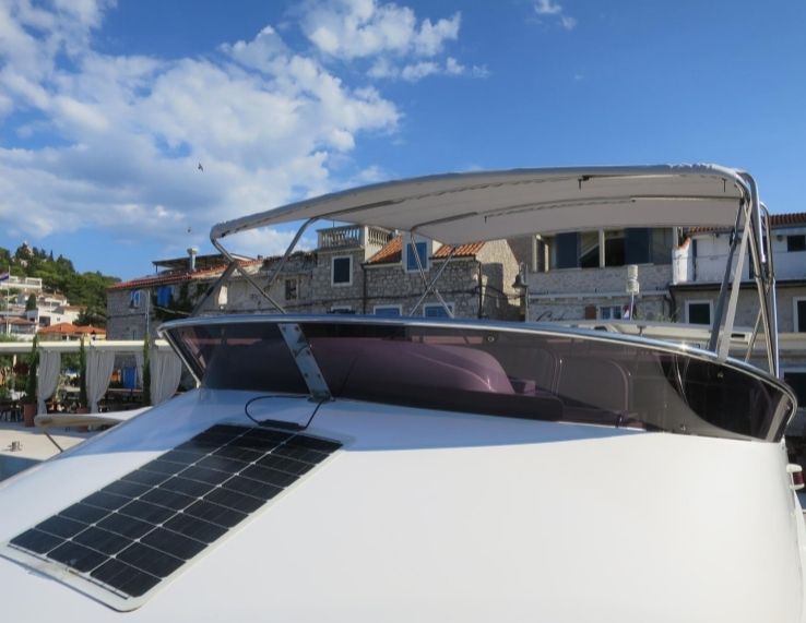 Flagship 38 fly - 2002 - for sale: 109000.-EUR