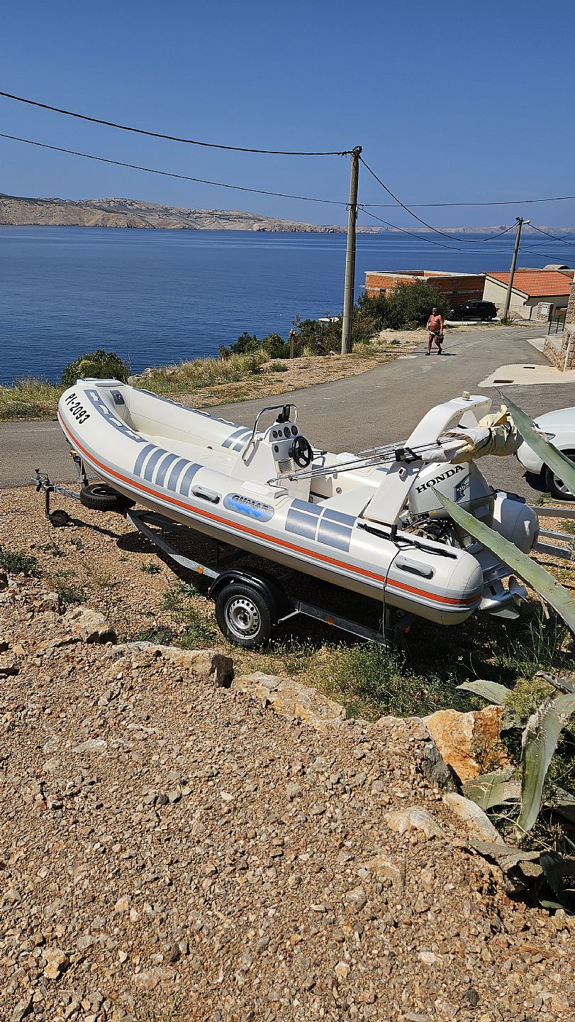 Gumar QUINGDAOLIAN YA BOAT CO. Motorni �oln HYP 480 - 2008
