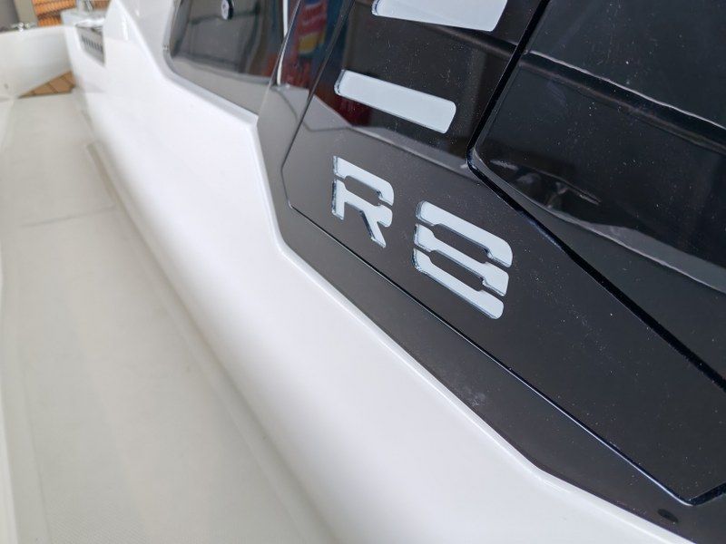 Karnic R8-s - NA OGLED - 2025