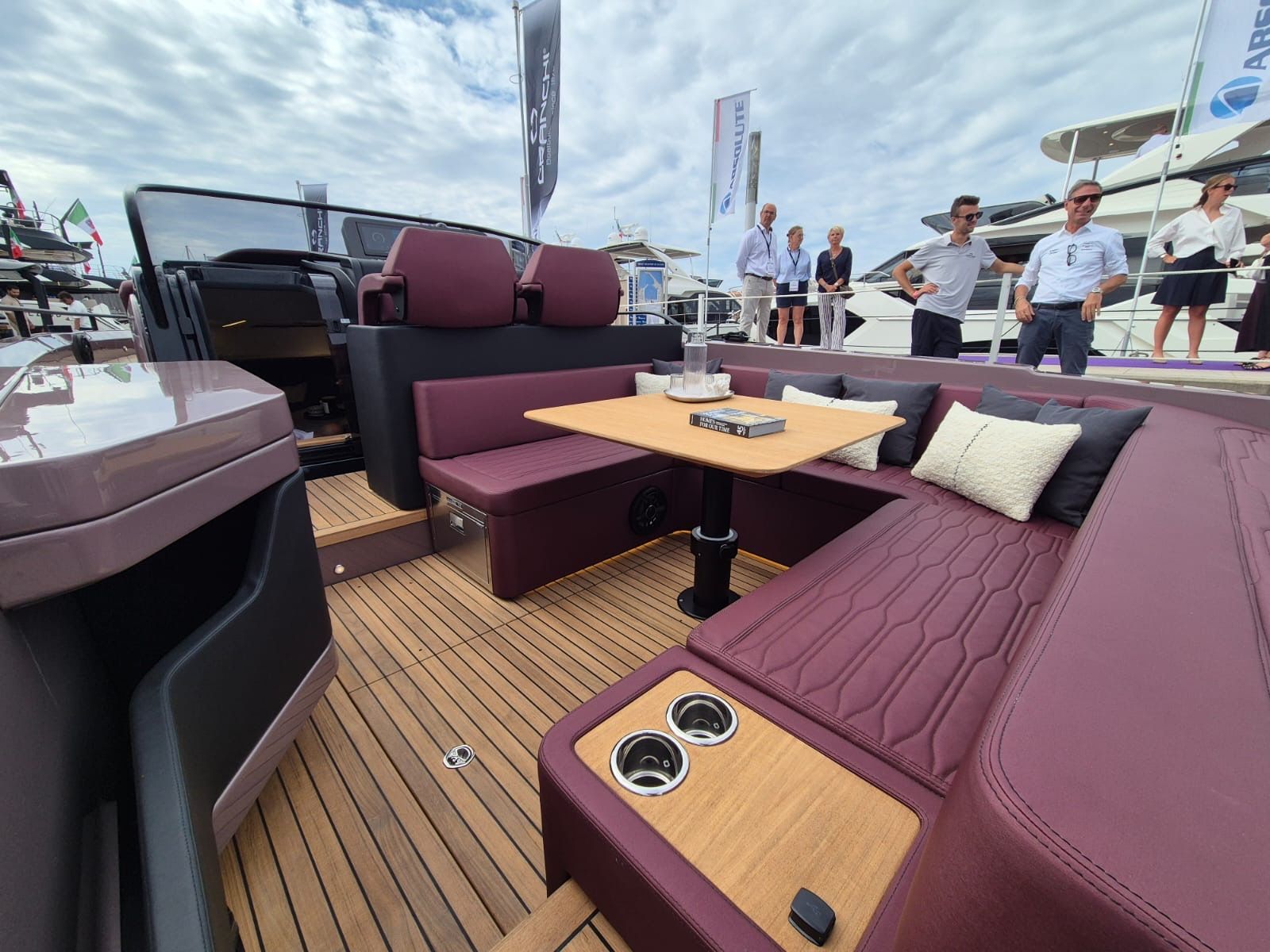 Cranchi A32 Luxury Tender - 2026