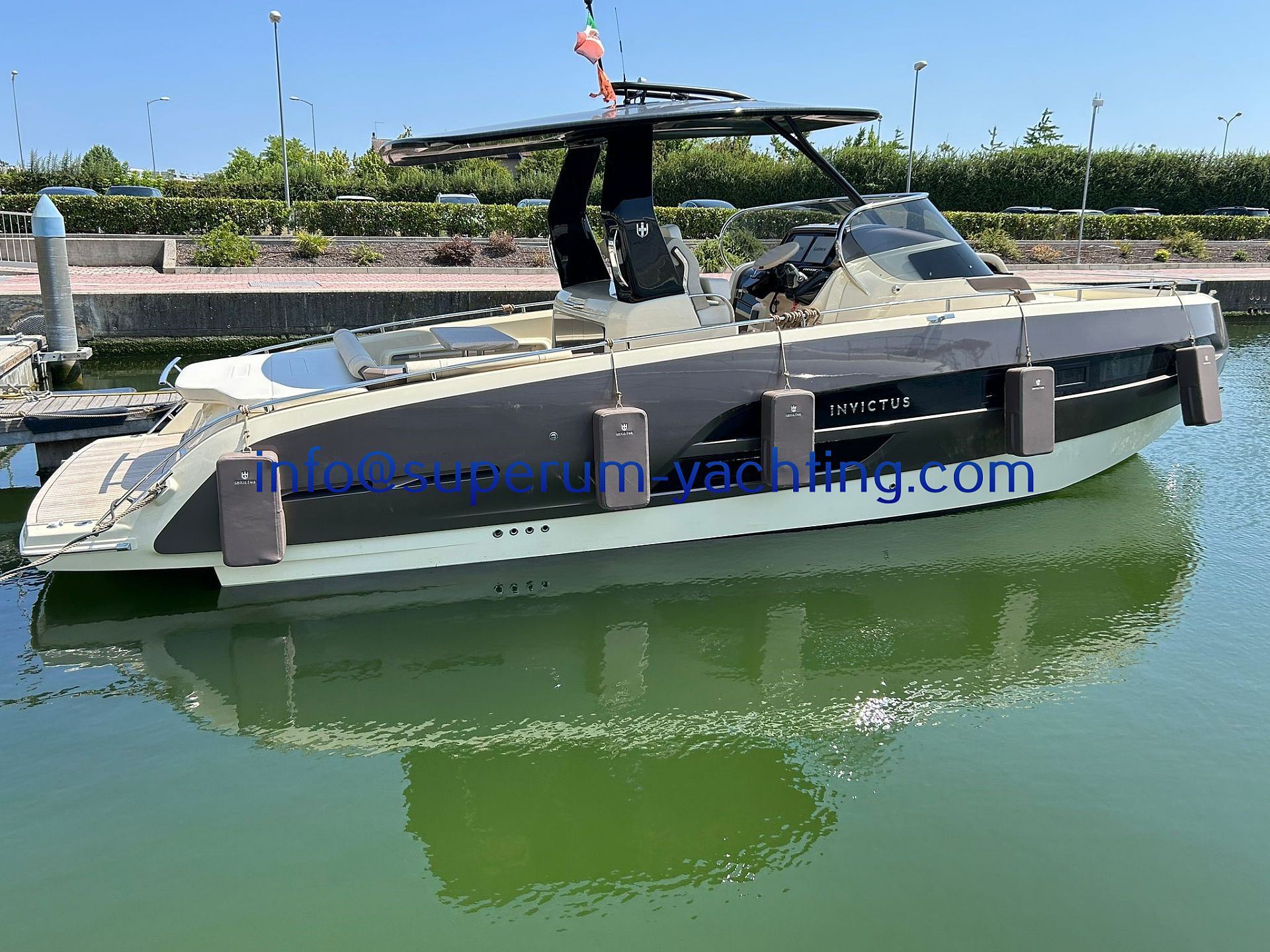 Invictus GT 320 - 2024