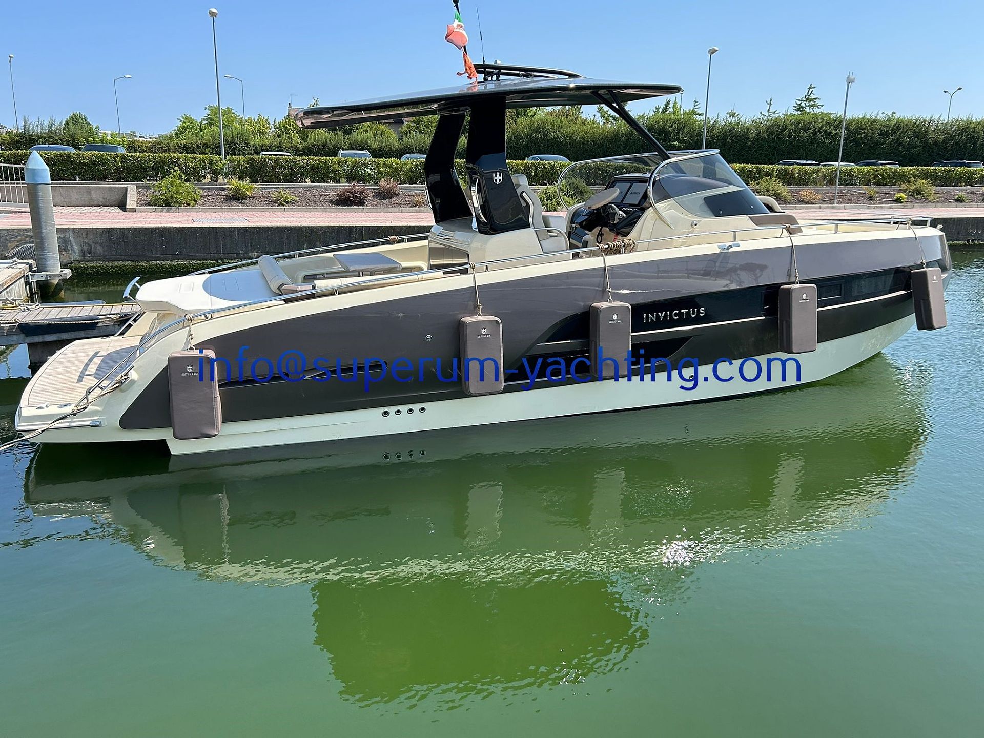 Invictus GT 320 - 2024